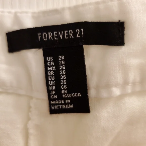 2 pr F21 shorts high-waisted cuffed 26" waist - Picture 3 of 6